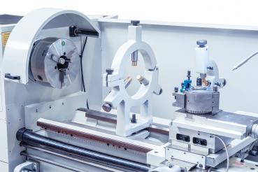 Universal turning lathes with digital readout Bernardo Goliath 660 x 1000