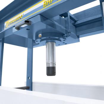 Hydraulische Werkstattpresse mit verschiebbarem Zylinder Bernardo BHP 100