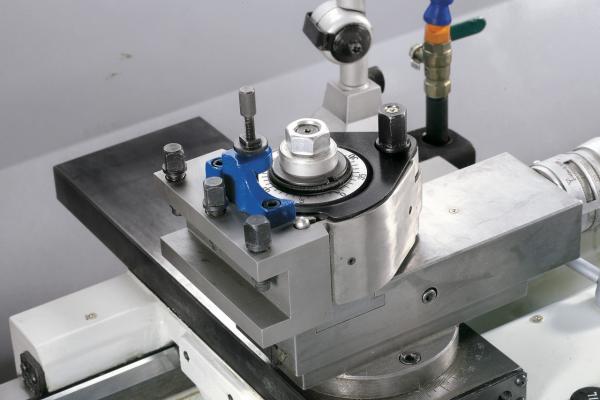 Universaldrehmaschine Bernardo Master 400 inkl. 3-Achs-Digitalanzeige