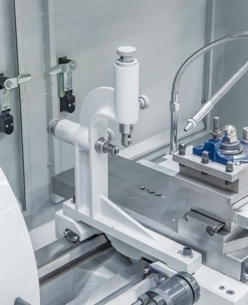 Universaldrehmaschine mit stufenloser Drehzahl Bernardo Compact 410 x 1000 V-constant