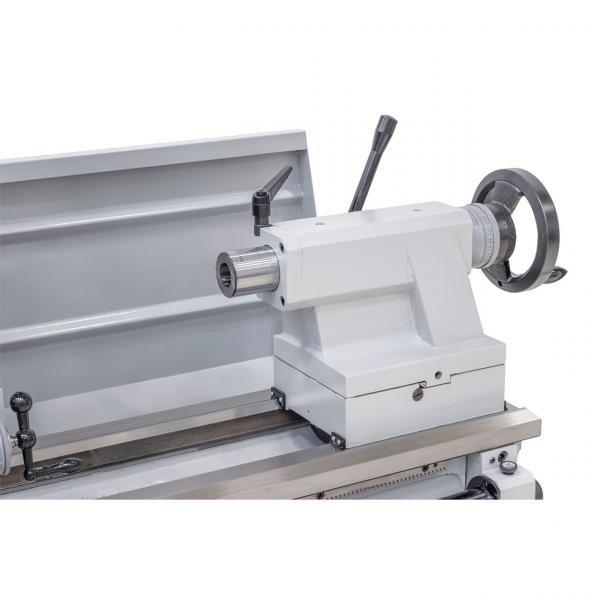 The robust clean insert with MK 4 quill holder can be adjusted for taper turning.
