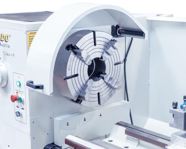 Universal turning lathes with digital readout Bernardo Goliath 660 x 1000