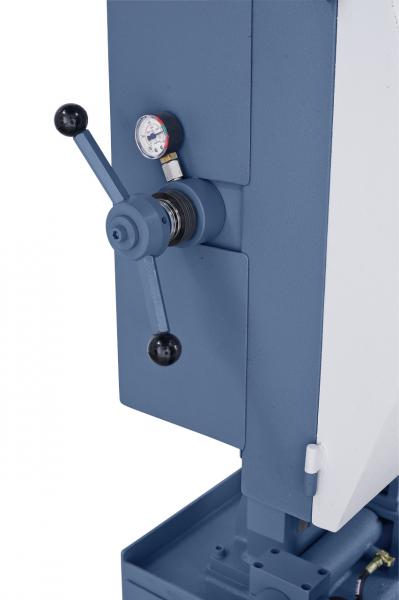 Semi-automatic metal bandsaw Bernardo MSB 560 H
