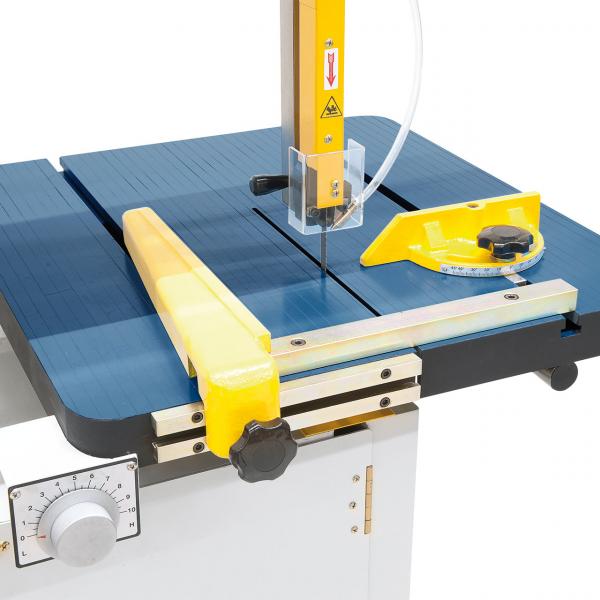 Vertikalbandsäge mit automatischem Tischvorschub Bernardo VMS 610 A