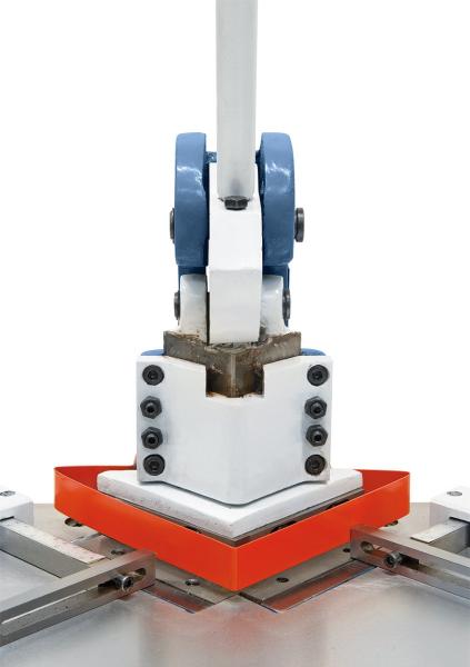 Manuelle Ausklinkmaschine Bernardo AK 125