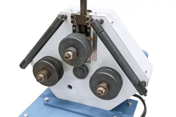 Motorische Ringbiegemaschine Bernardo RBM 35