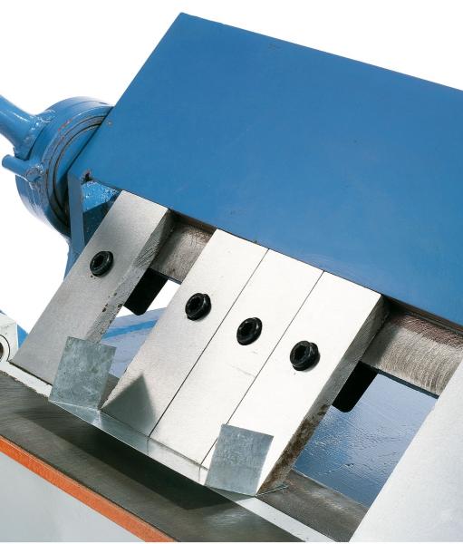 Schwenkbiegemaschine mit segmentierter Oberwange Bernardo SB 305 S