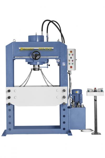Hydraulische Werkstattpresse mit verschiebbarem Zylinder Bernardo BRHP 150 QZ
