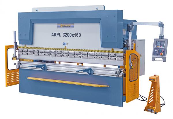 Hydraulische Abkantpressen Bernardo AKPL 3200 x 160 mit manueller Bombiereinrichtung